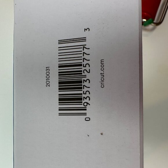 Cricut Materials Value Pack With Premium Vinyl Iron-On Transfer Tape & Weeder 12 - Picture 12 of 12